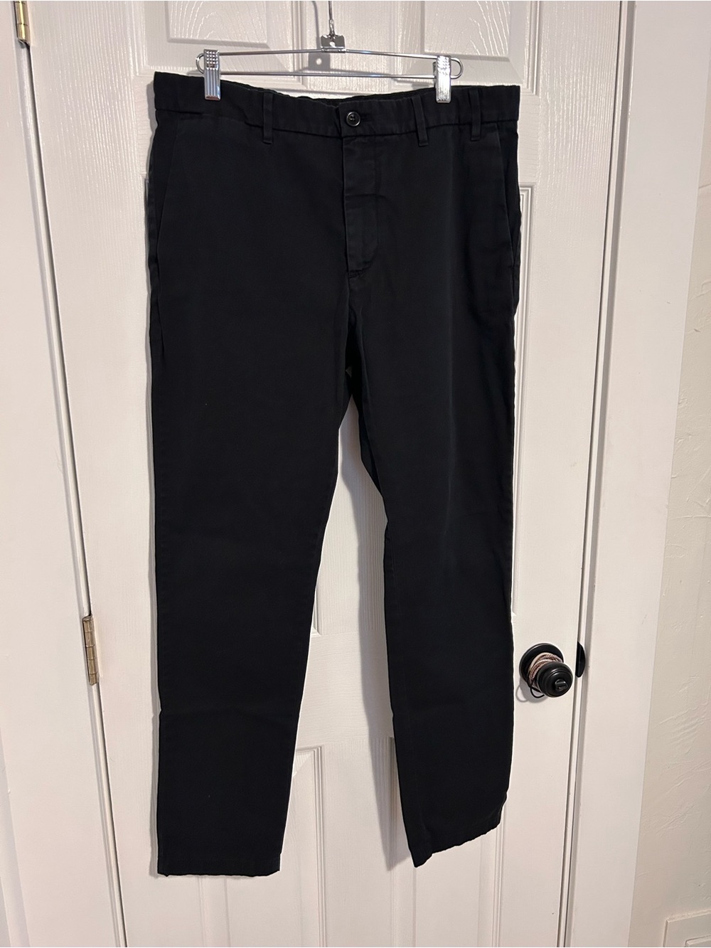 Norse Projects Black Chinos – Slim Straight
